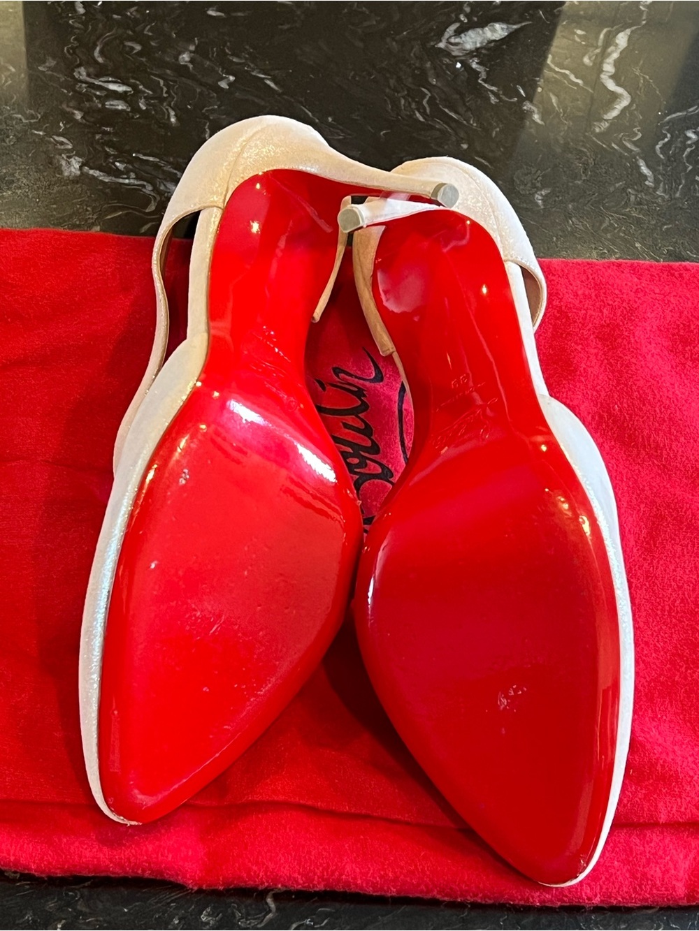 Christian Louboutin Catchy One 100 Pumps in Suede Lame - Picture 7 of 11